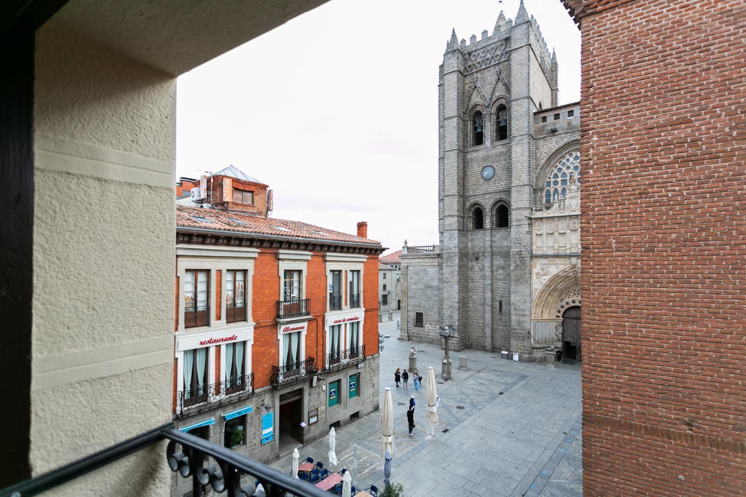 Apartamento Altior Catedral Homes Авила Экстерьер фото